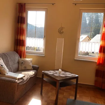 Holiday home Ferienhaus Schwalbennest Suhl