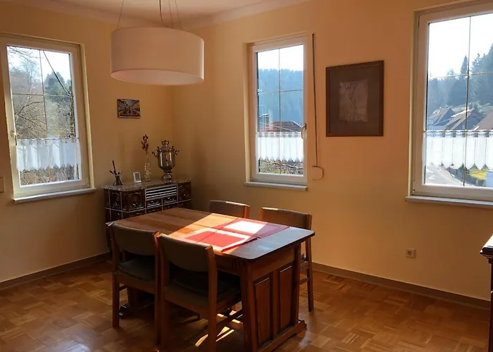 Schwalbennest Nyaraló Suhl